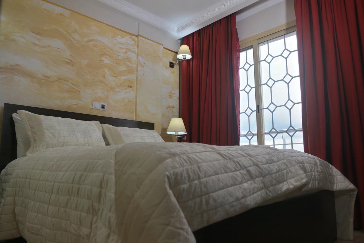 Noubou International Hotel Douala Bagian luar foto