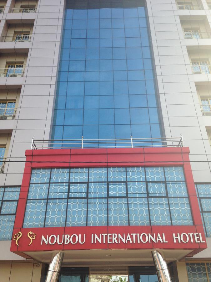 Noubou International Hotel Douala Bagian luar foto