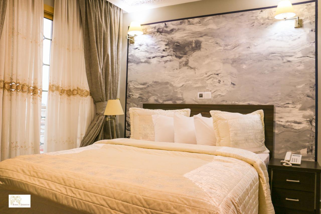 Noubou International Hotel Douala Bagian luar foto