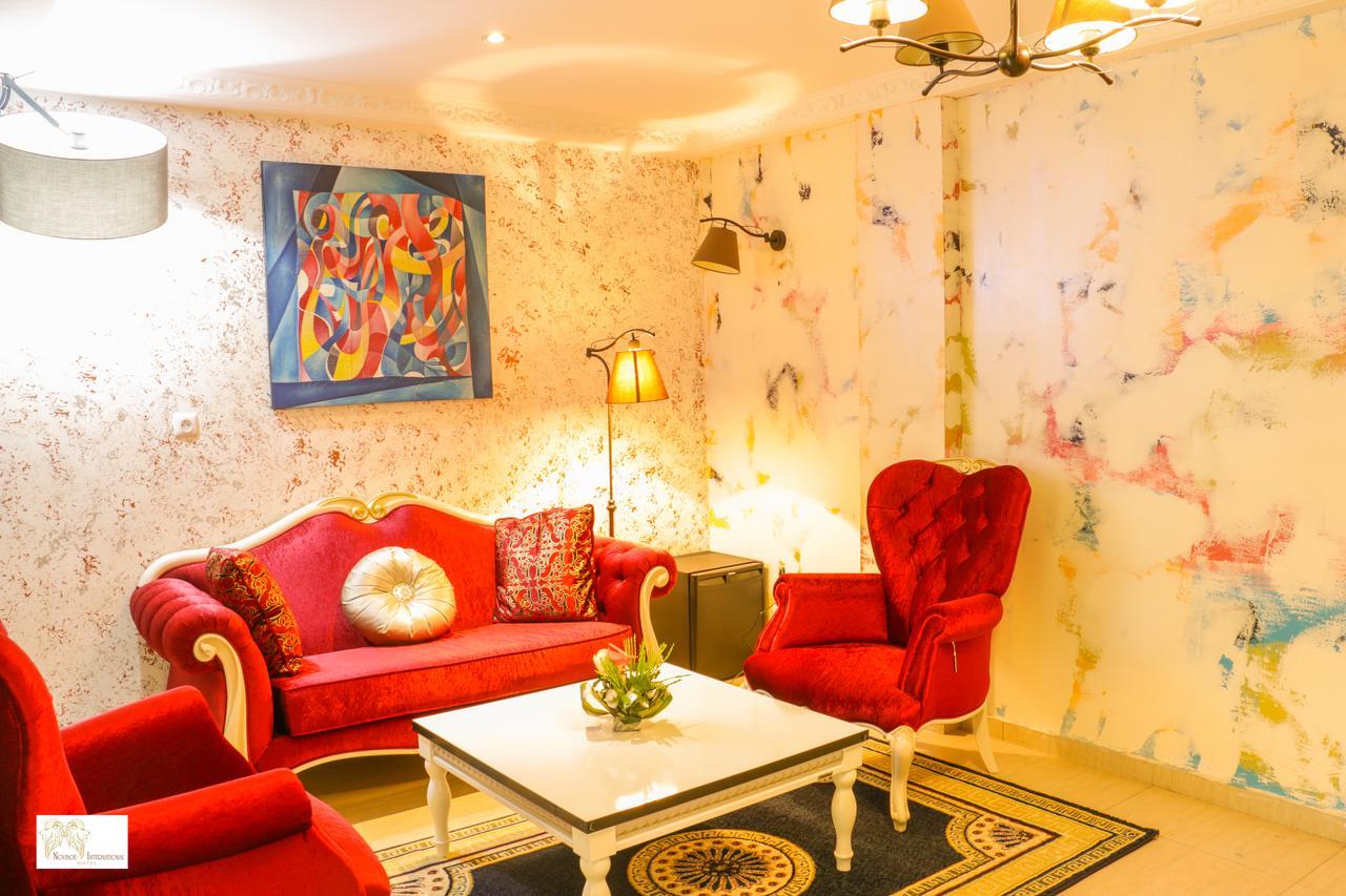 Noubou International Hotel Douala Bagian luar foto