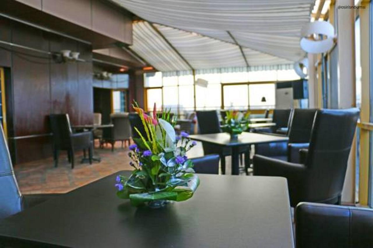 Noubou International Hotel Douala Bagian luar foto