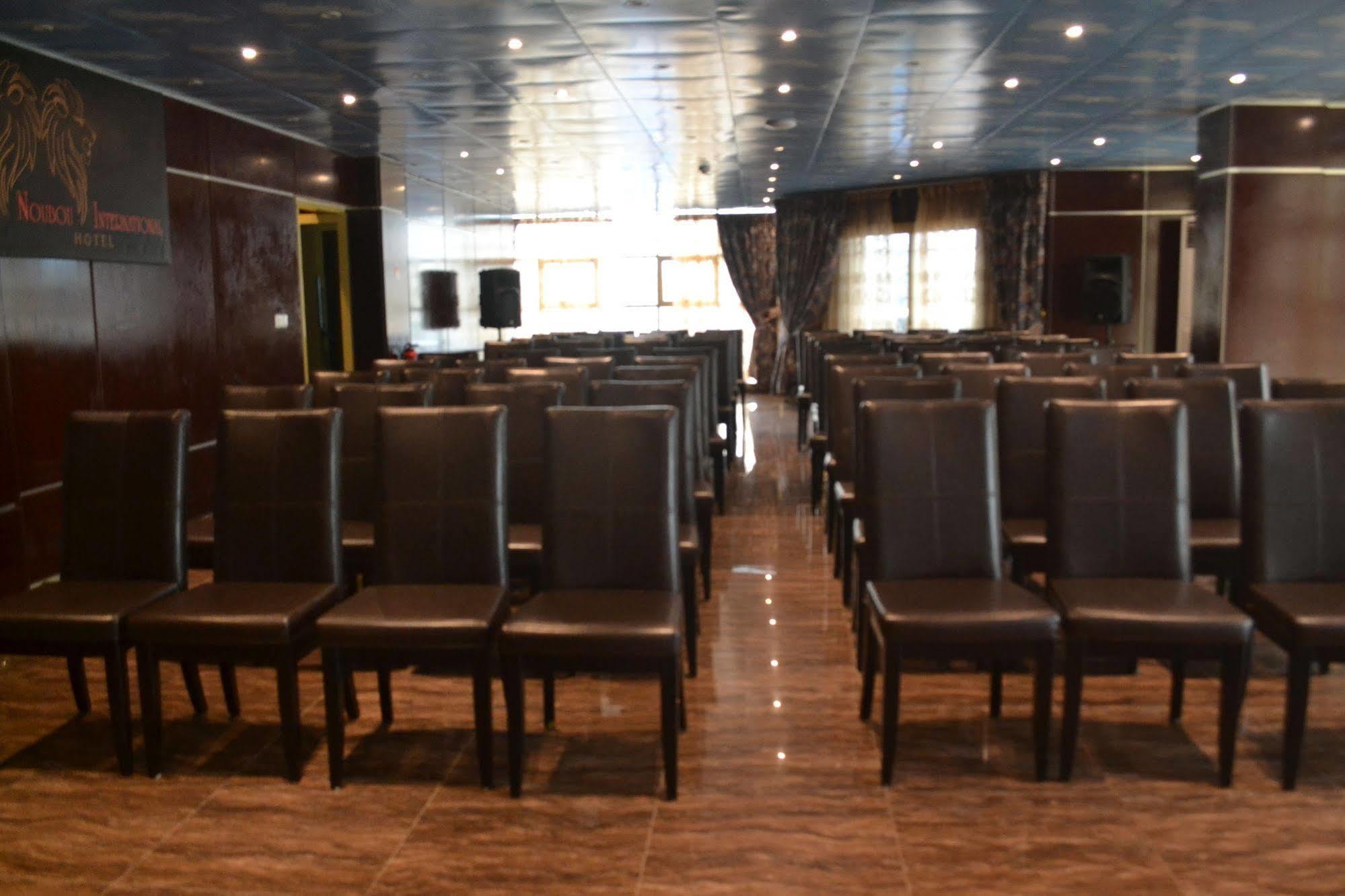 Noubou International Hotel Douala Bagian luar foto